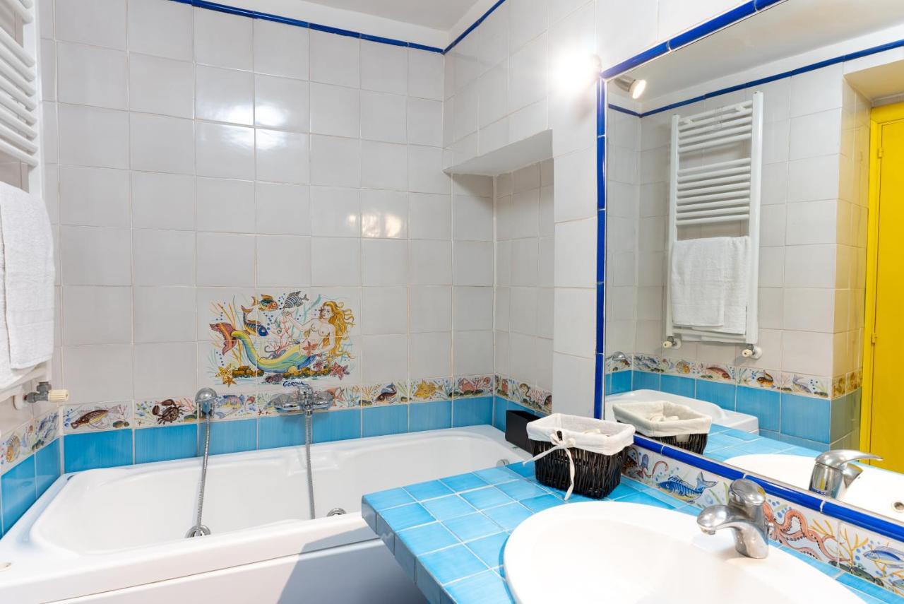 Dimora Del Fico - Appartamento Elegante E Spazioso Neapel Exterior foto